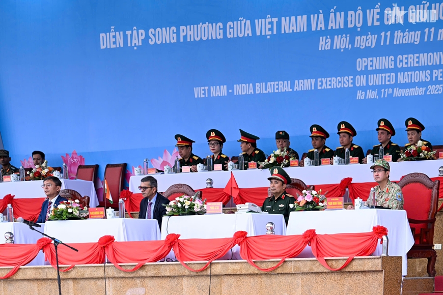 /UploadStore/admin/251111 khai mac vinbax/1.jpg